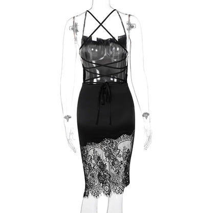 Robe midi élégante à fines bretelles avec détails en dentelle