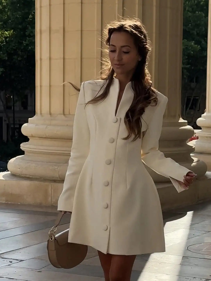 Robe Courte Élégante à Taille Plissée