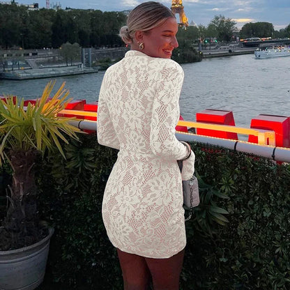 Robe en maille avec empiècements en tulle