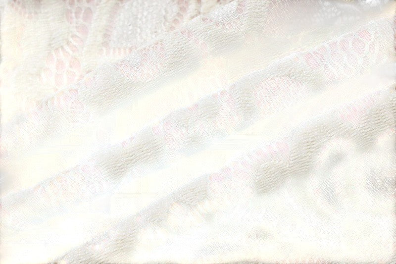 Robe en maille avec empiècements en tulle