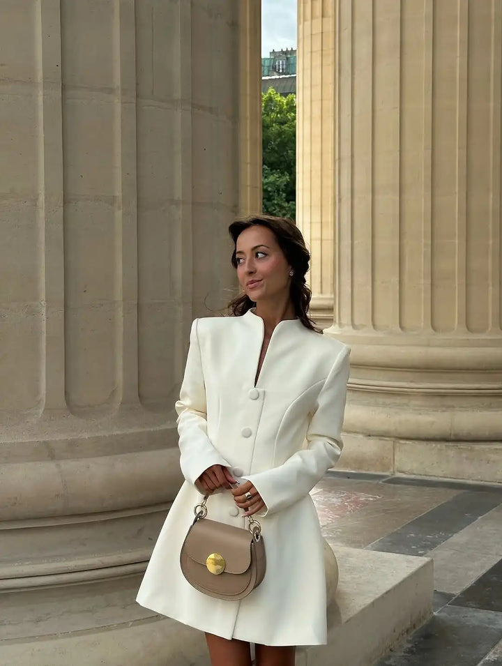 Robe Courte Élégante à Taille Plissée