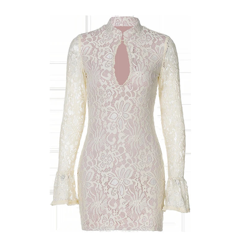 Robe en maille avec empiècements en tulle