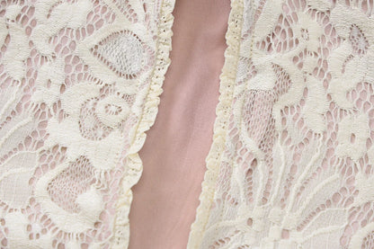 Robe en maille avec empiècements en tulle