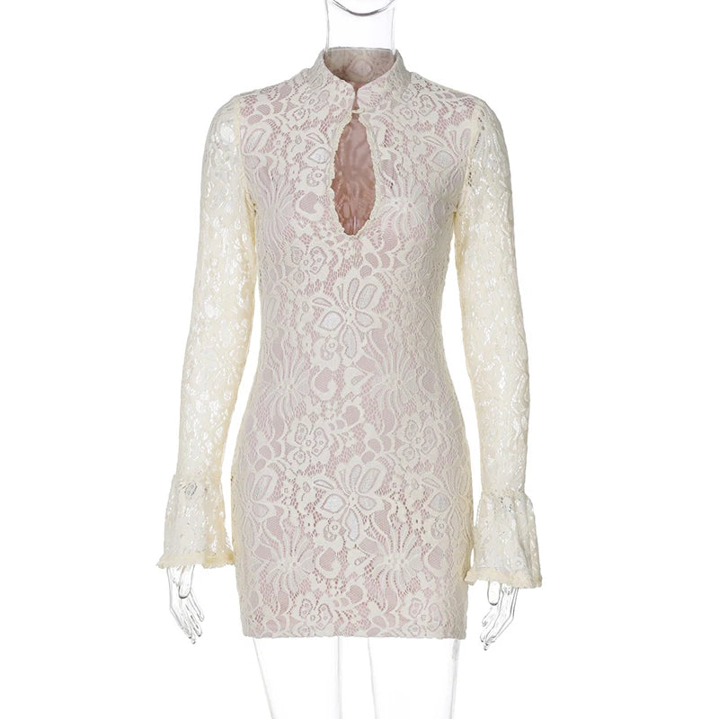 Robe en maille avec empiècements en tulle