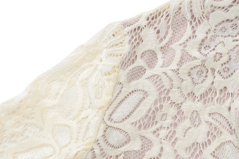 Robe en maille avec empiècements en tulle